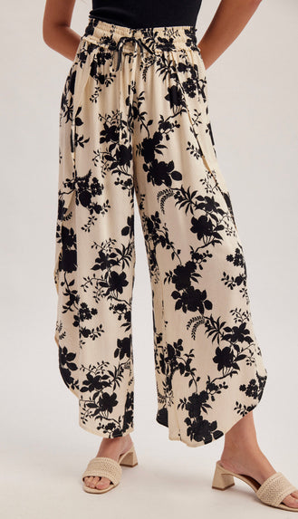 Floral Tulip Hem Pants- Cream/Black