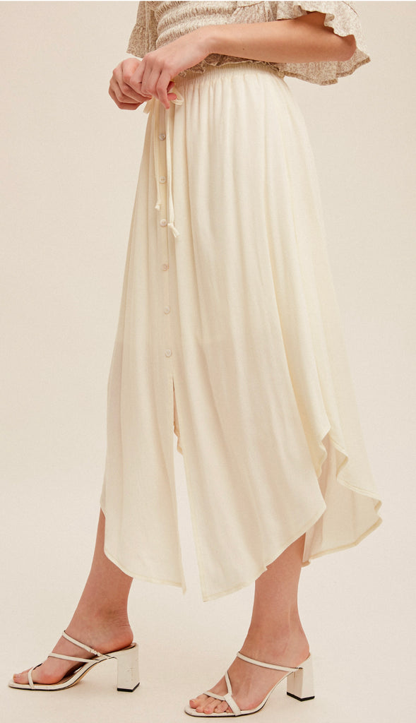 Dream On Scoop Hem Swing Skirt- Cream