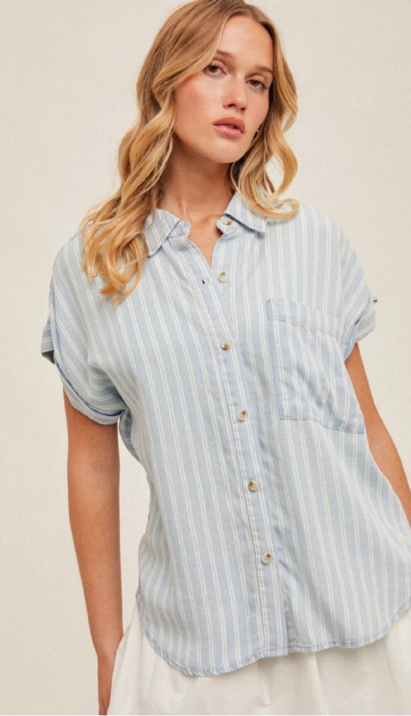 A Breeze Short Sleeve Button Down Shirt- Lt. Blue