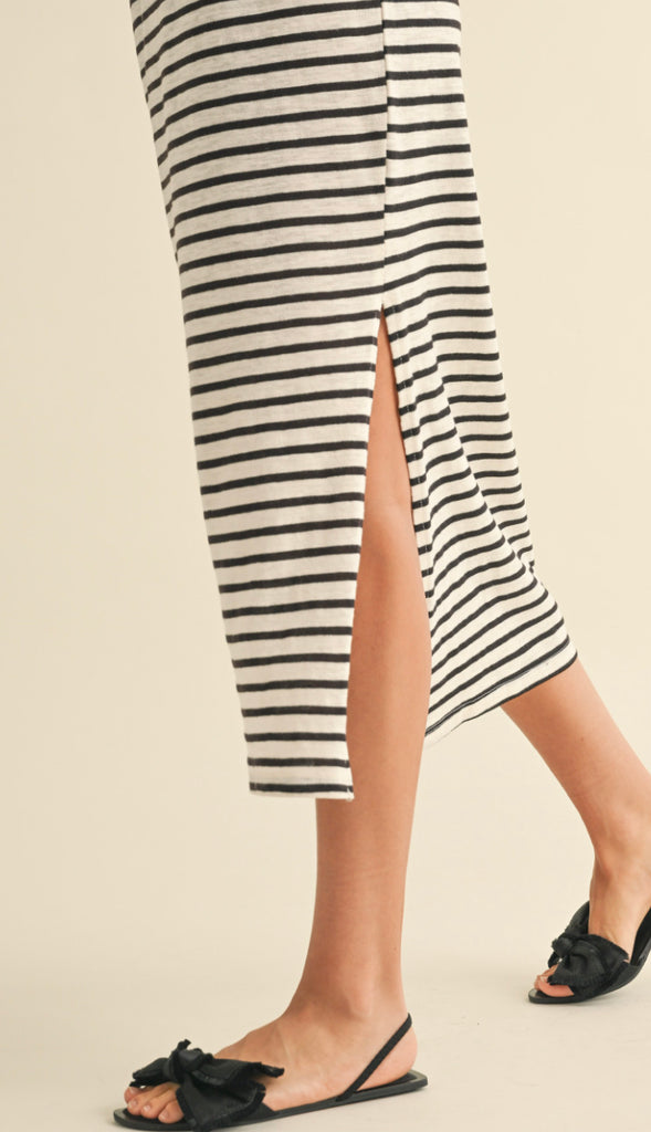 Everyday Ally Casual Stripe Midi Dress- Black