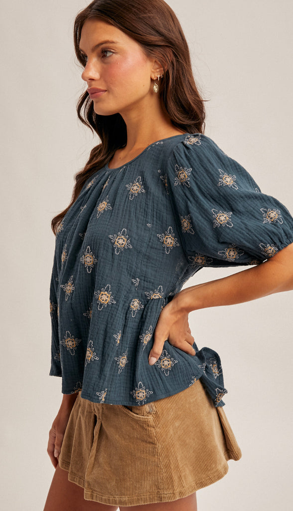 Cece Tie Back Embroidered Bubble Sleeve Peplum Top- Winter Spruce