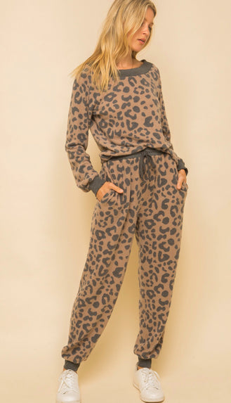 Stay Home Brushed Hacci Leopard Pullover- Taupe/Charcoal